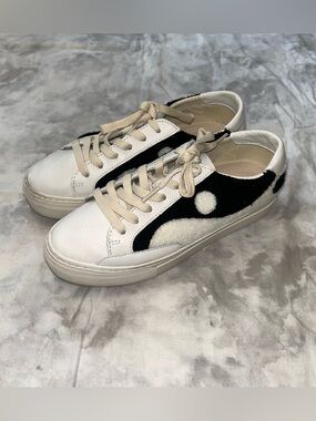 Soludos Yin + Yang Fuzzy Platform Sneakers